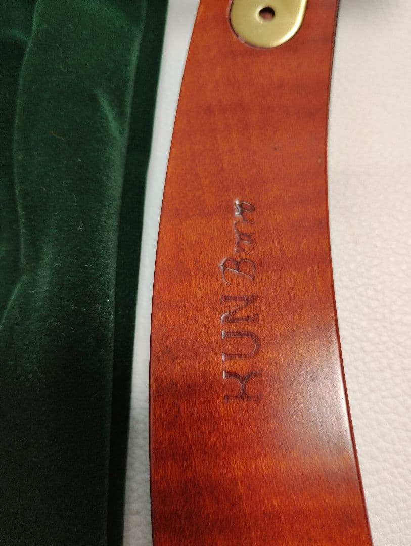 未開封新品　KUN Coussin Bravo violaショルダーレスト肩当て