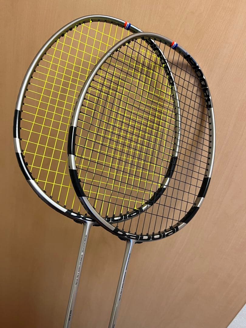 2本 サテライト 限定 パワー BabolaT バボラ バドミントン ラケット