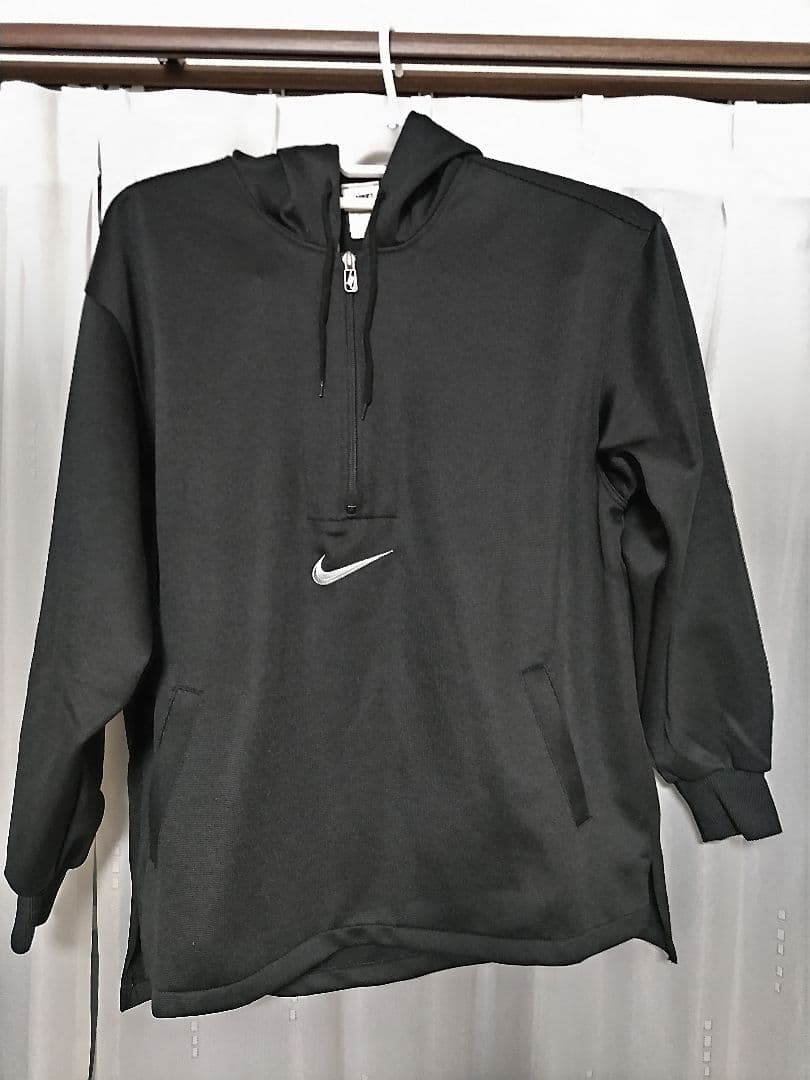 Nike SWOOSHフーディ ジップアップジャージ（VLA100 AUYI）