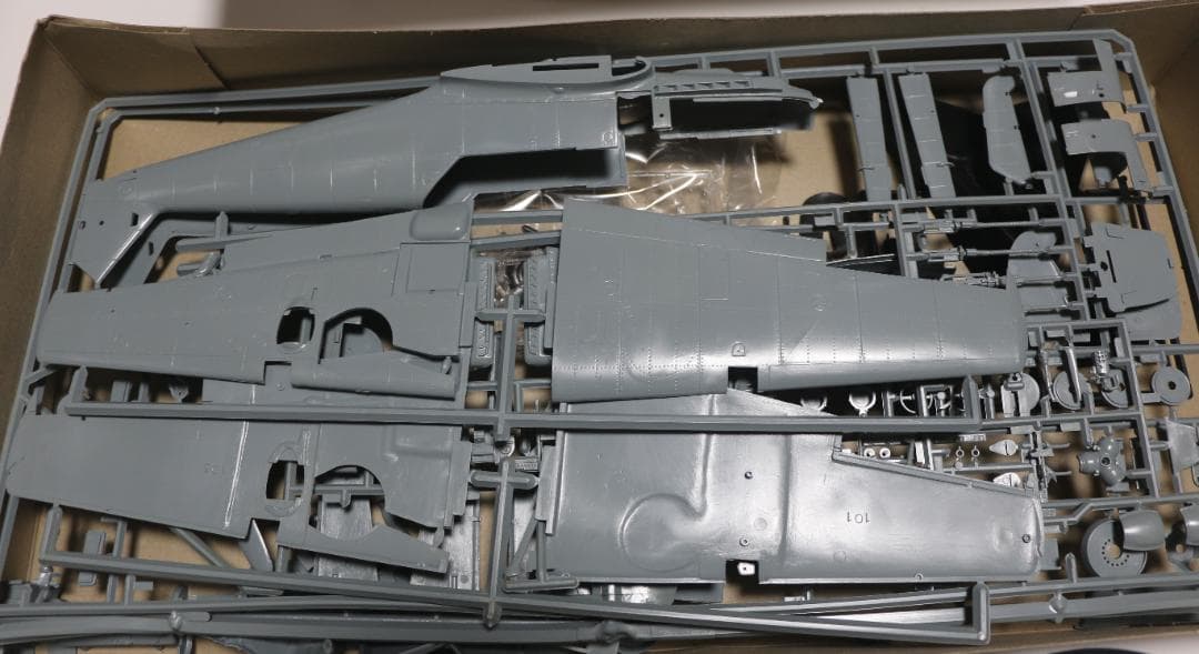 ビックスケールAIRFIX製1／２４メッサーシュミットＢｆ１０９E プラ　未組立