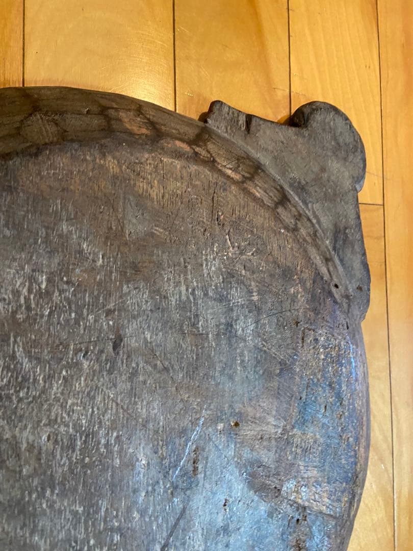 プリミティブ 古木刳り出し木盆｜重量感のある一点｜産地不詳（アジア〜アフリカ）