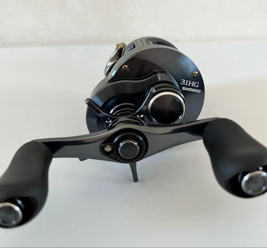 新品未使用品　シマノ 24カルカッタコンクエスト　シャローエディション31HG