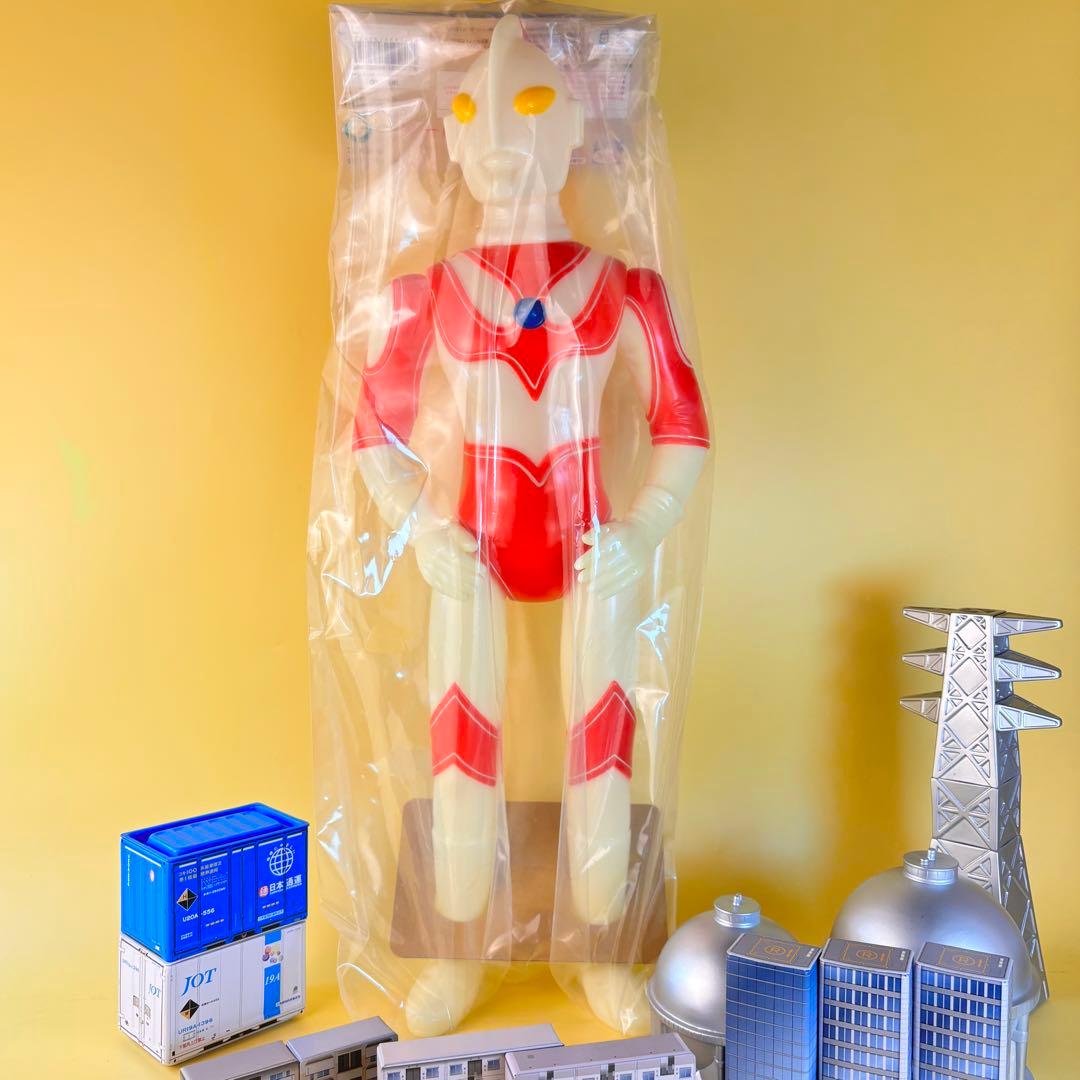 新品 ブルマァク ジャイアント 帰ってきたウルトラマン 蓄光 限定 ソフビ