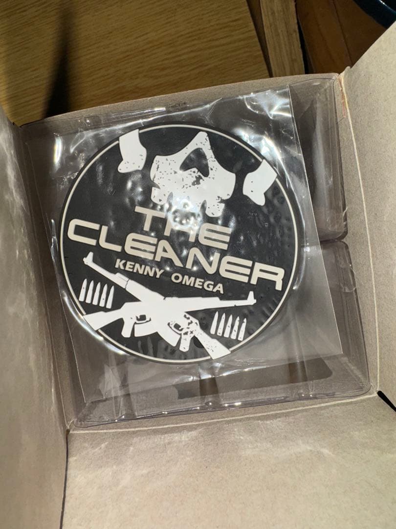 ケニー・オメガ　ジュウロクホウイ　フィギュア シルバーバージョン　コースター付き