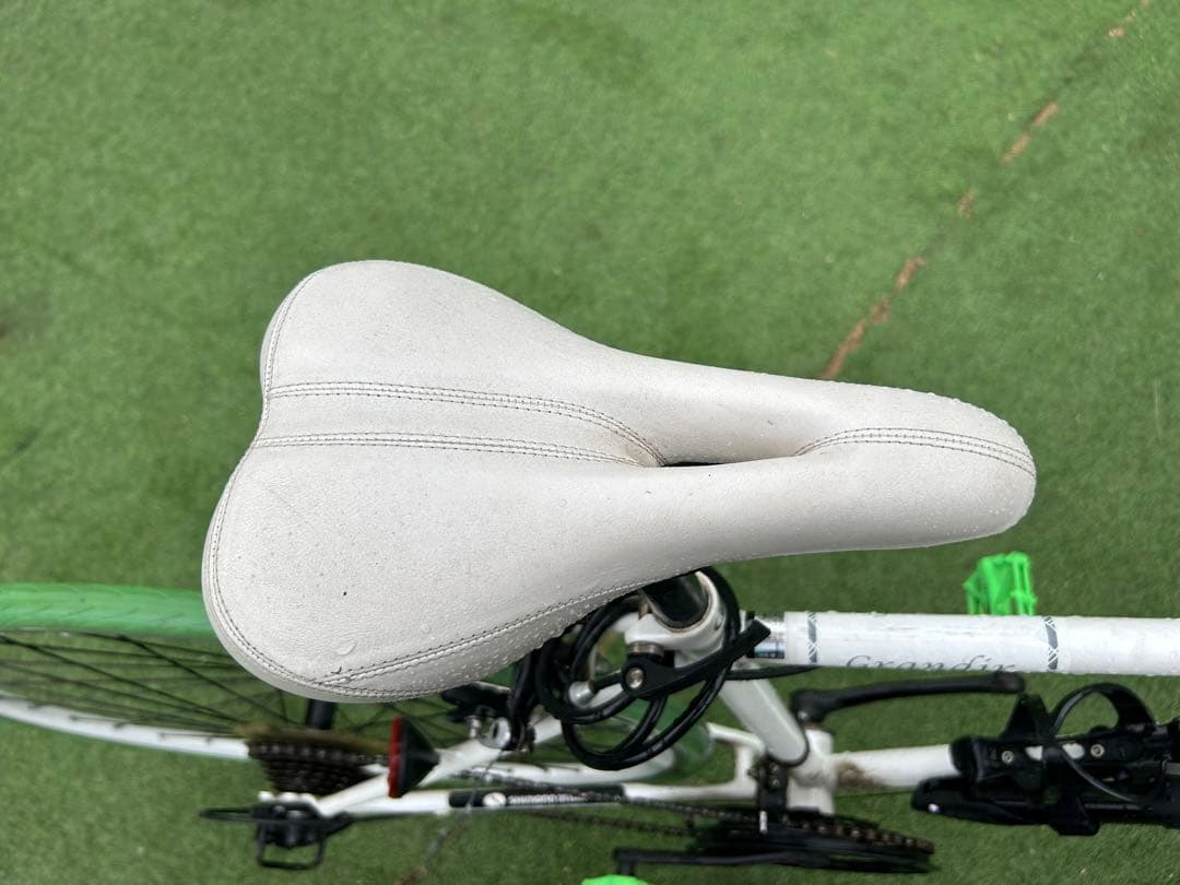 Grandir ロードバイク ホワイト/グリーン　引き取り限定