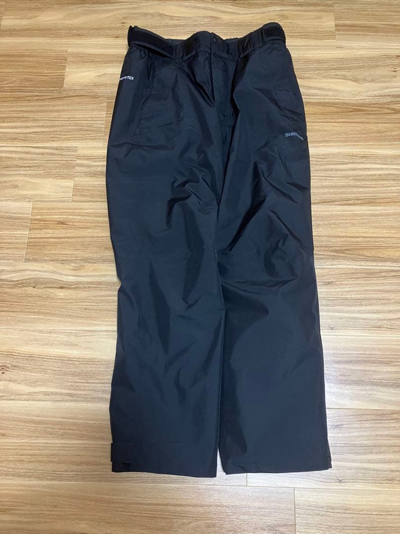 シマノ　ゴアテックス　フィッシングスーツ　Lサイズ　黒　中綿　防寒　防水