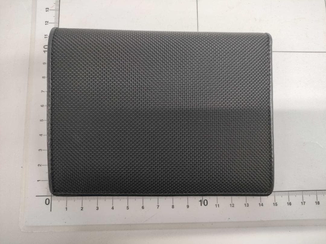 美品 箱付 TUMI ALPHA SLG パスポートケース 黒 多収納 102