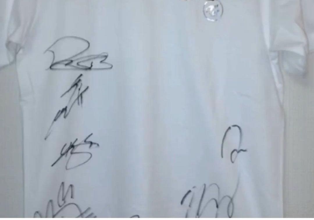 TWICE 2019直筆サイン入り Tシャツ FC