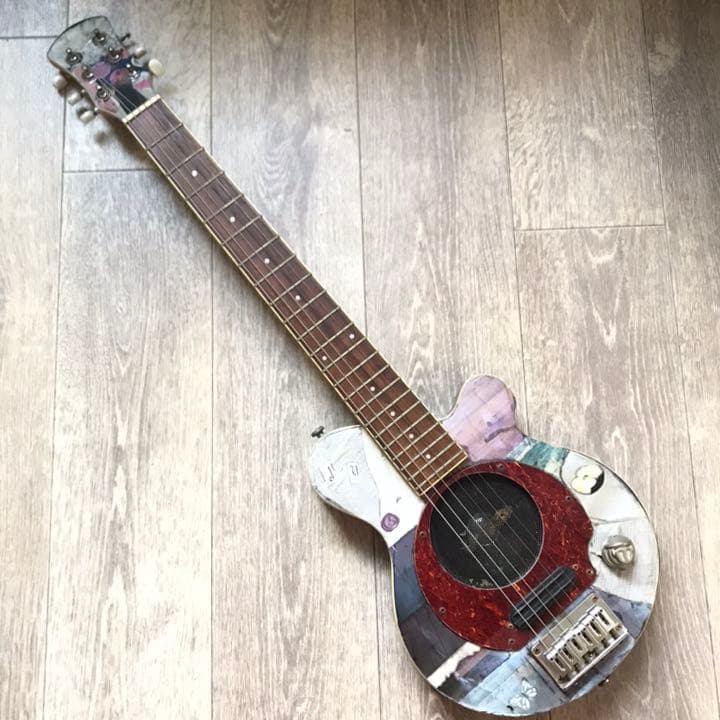 アンプ内蔵 デザインギター エレキ