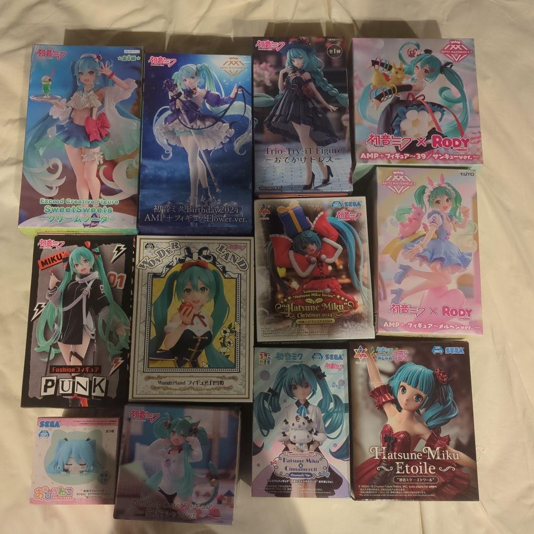 初音ミク　フィギュア　20体