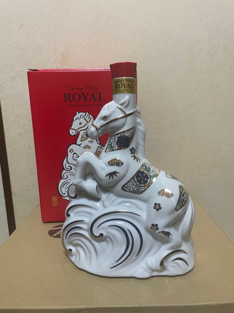 サントリー ローヤル 干支ボトル 2026年 午歳 43% 600ml