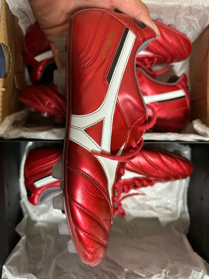 ミズノ　サッカースパイク　モレリア　AGのみ