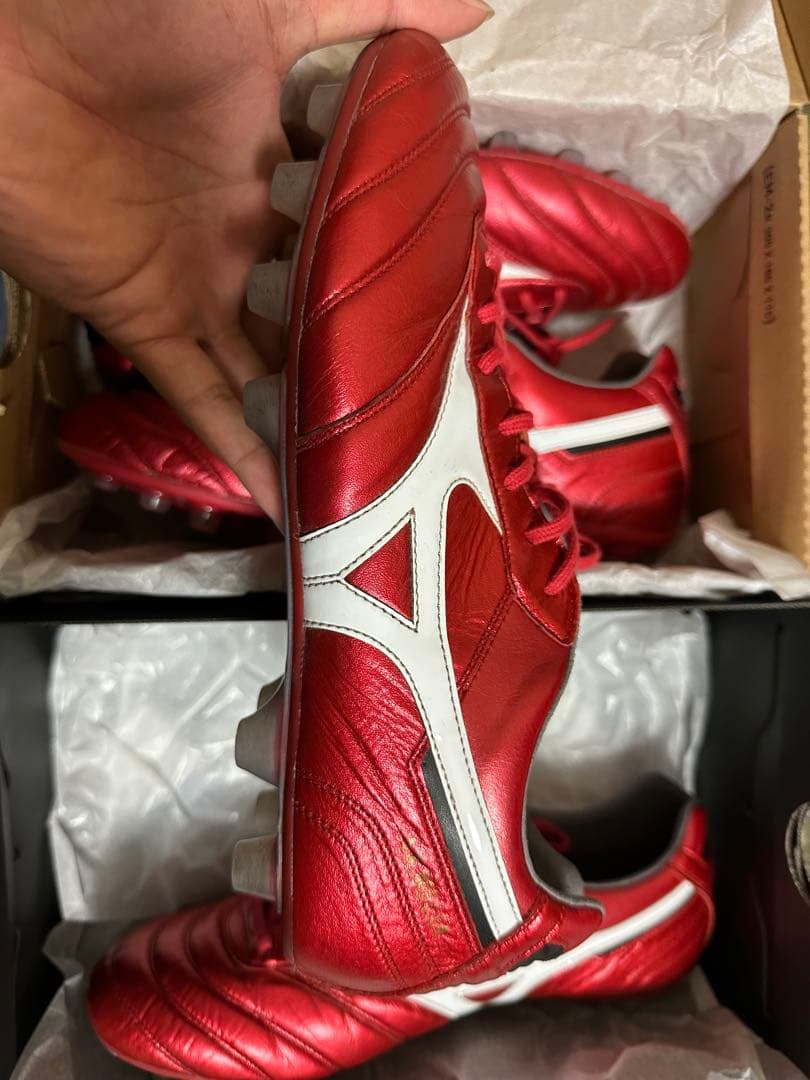 ミズノ　サッカースパイク　モレリア　AGのみ