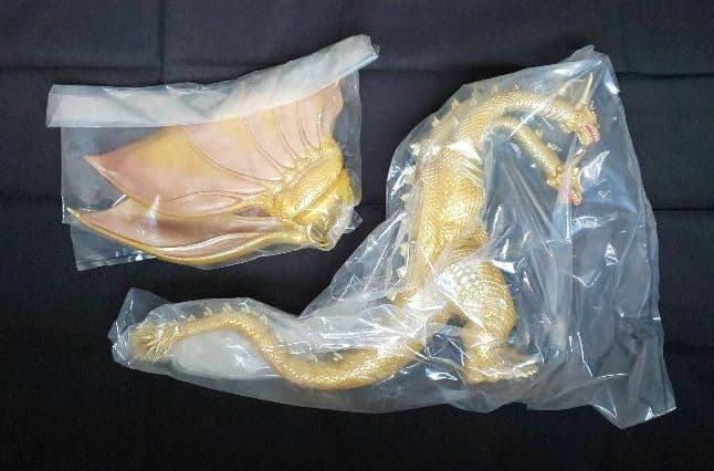 BANDAI『超ドラゴン怪獣 キングギドラ ビッグサイズソフビフィギュア』