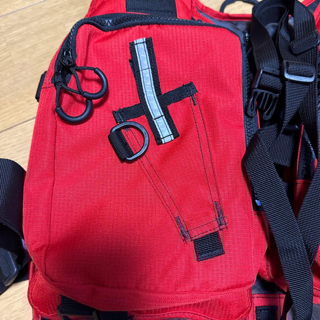 Daiwa ゲームベスト　赤