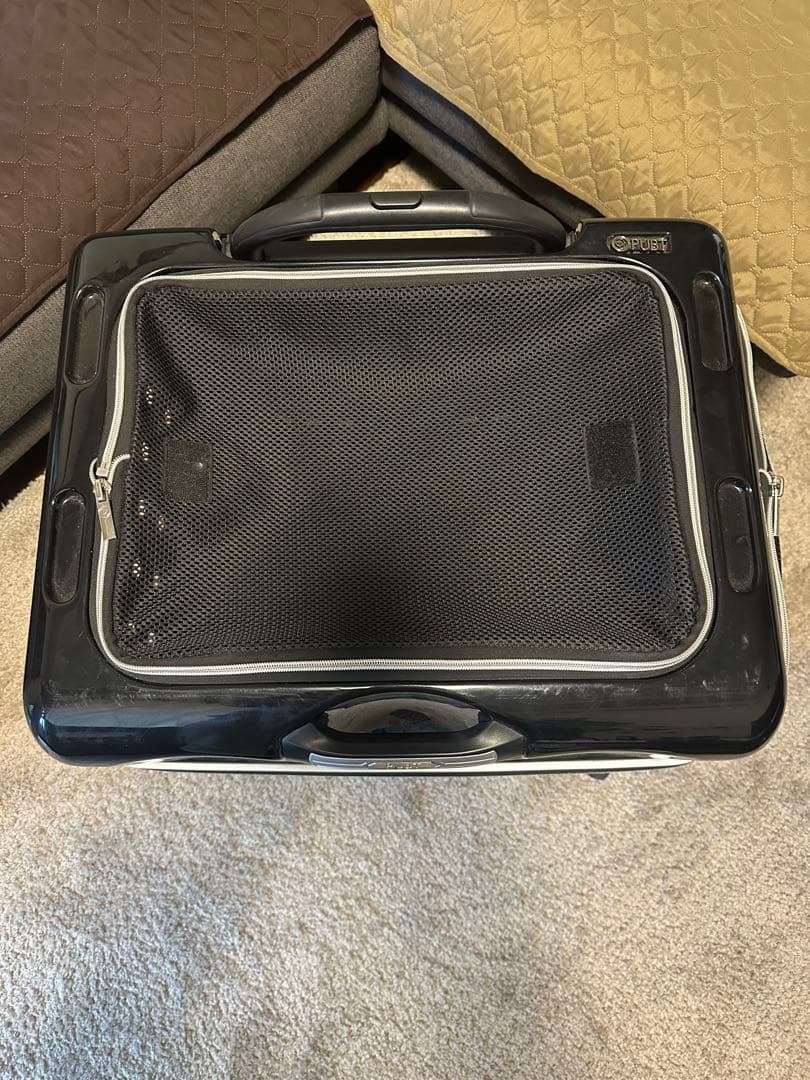 犬用キャリーバッグ・キャスター付き　PUBT