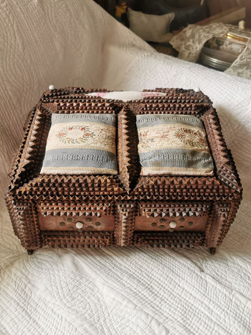 アンティーク トランプアート 木工レース細工ボックス 針箱 フレンチファブリック