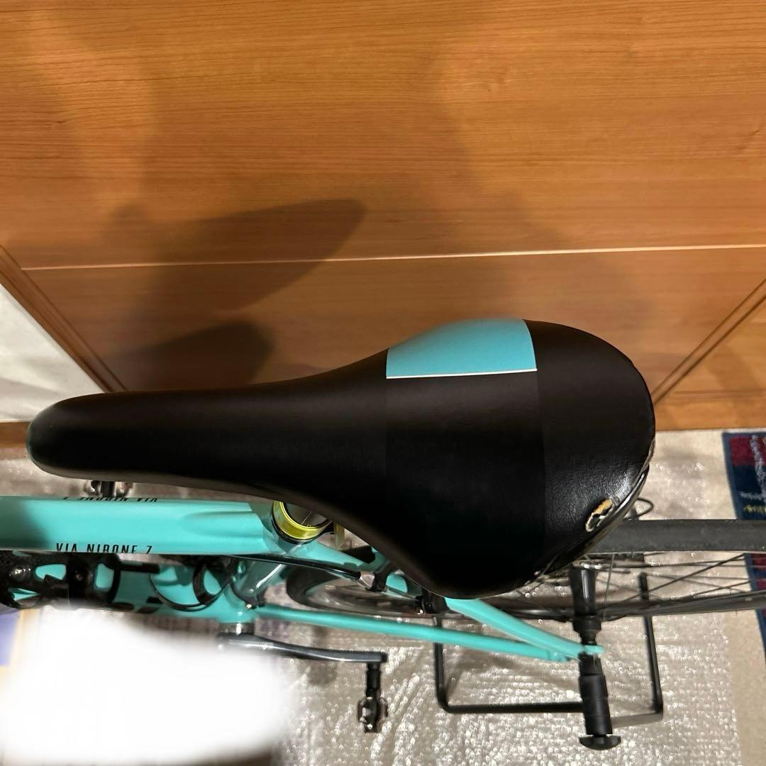Bianchiロードバイク VIA NIRONE 7SORAモデル