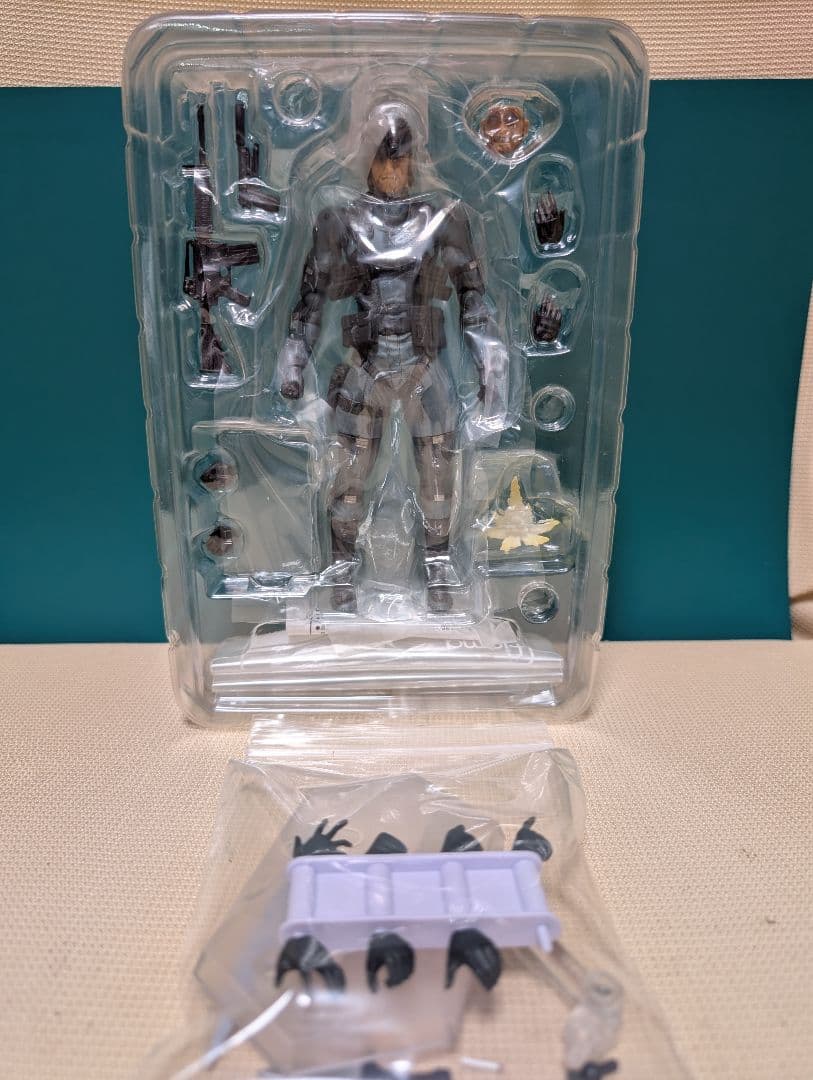 figma 243 ソリッド・スネーク MGS2 ver.