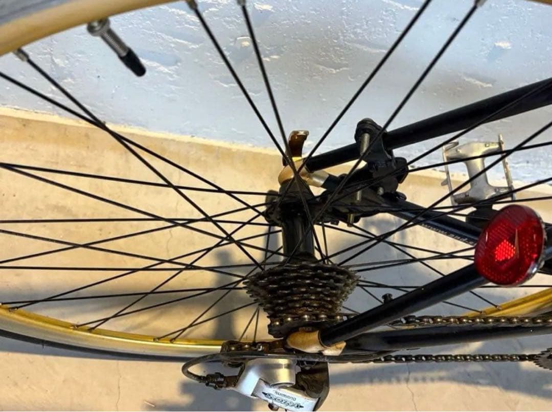 ⭕️⭕️ゴールド×ブラックが映える クラシックロードバイク✨