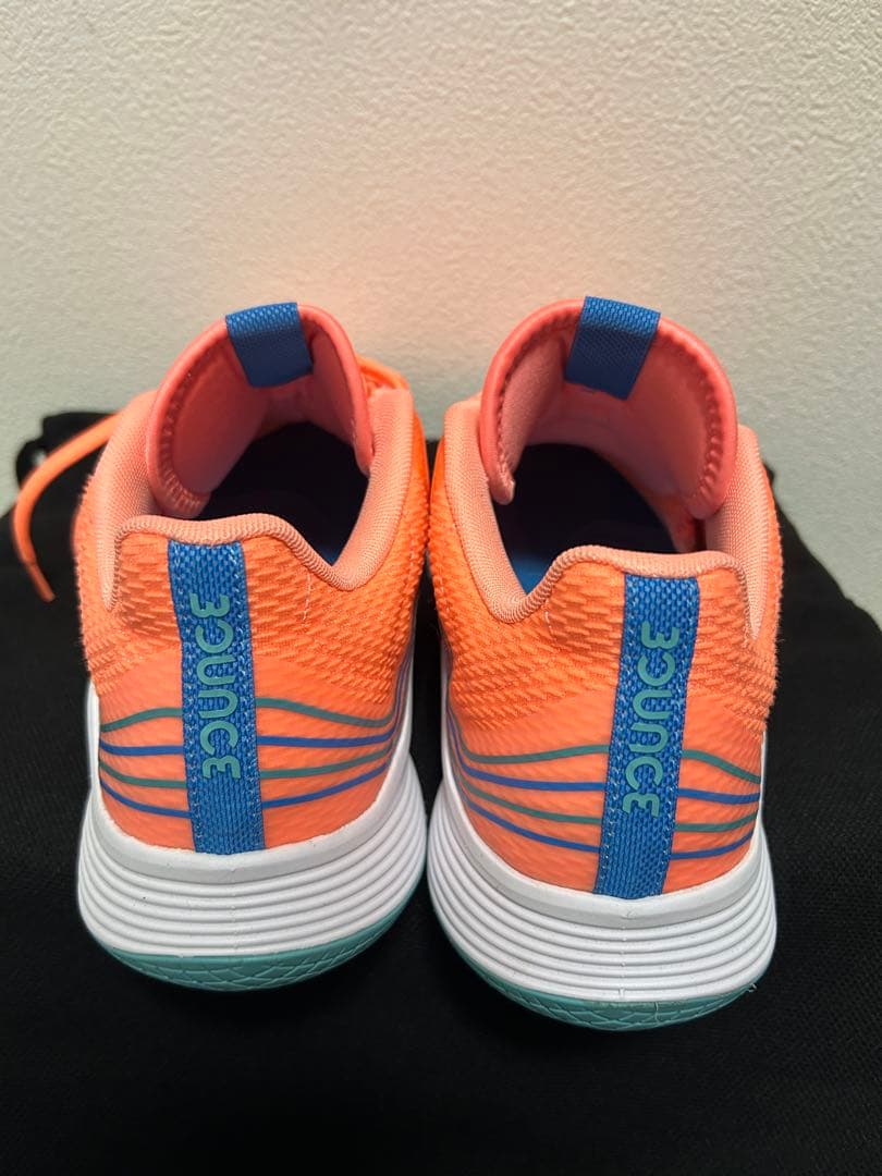 日本未入荷・海外限定カラー アディダス ノヴァフライト ビームオレンジ