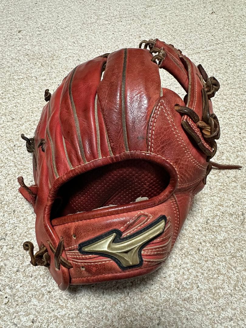 ミズノglobal elite 軟式用　内野手用グローブ