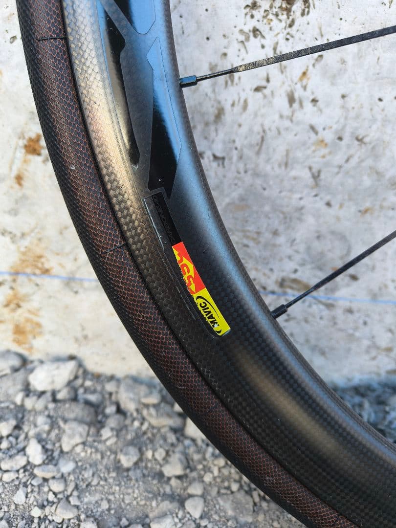 MAVIC COSMIC CARBON 40　チューブラーホイール
