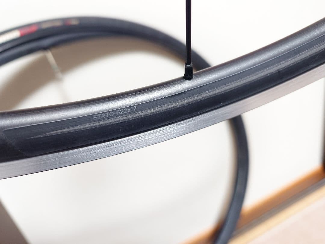 『AXIS Elite』700C 完組ホイール+Turboタイヤ付き