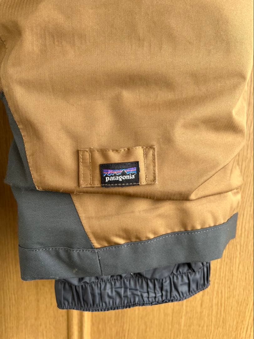 お値下げ⭐︎patagonia 子ども用スノーボードウェア上下セット