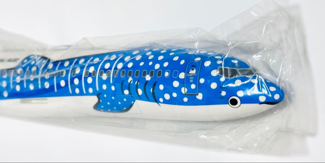 JALUX 1/130 B737-400 JTAジンベエジェット