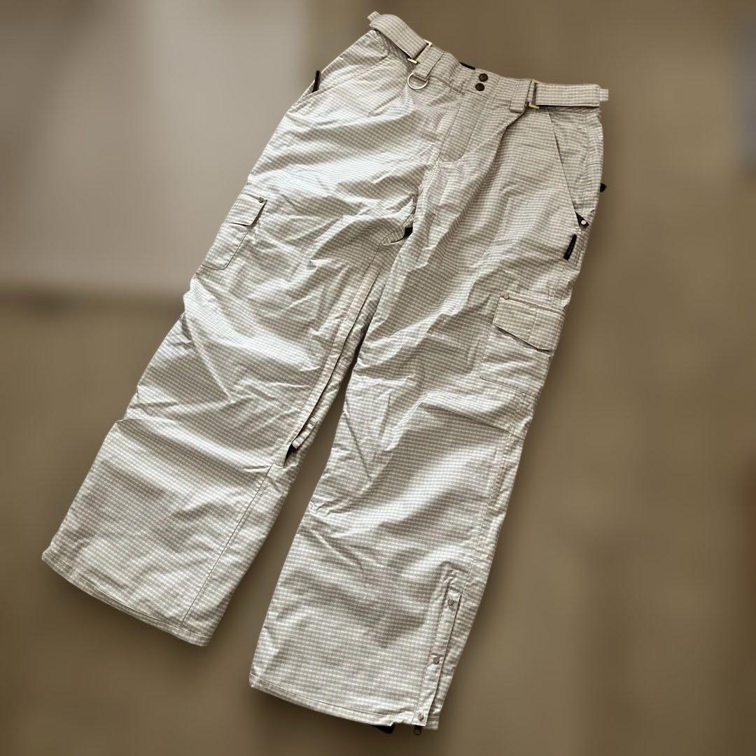 ◾️スノボウェア◾️ 上下セット(グローブおまけ) ｜Dita White｜レア♡