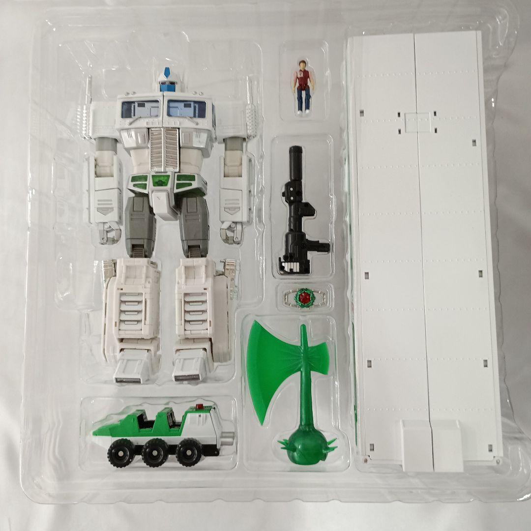 MP-711 サイバトロン/総司令官 コンボイ