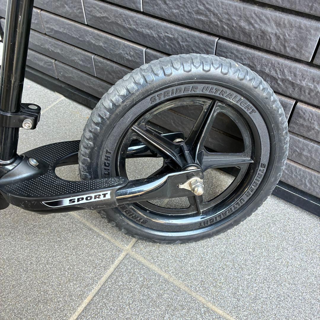 STRIDER ストライダー 12 スポーツモデル　バランスバイク　膝肘当て付き