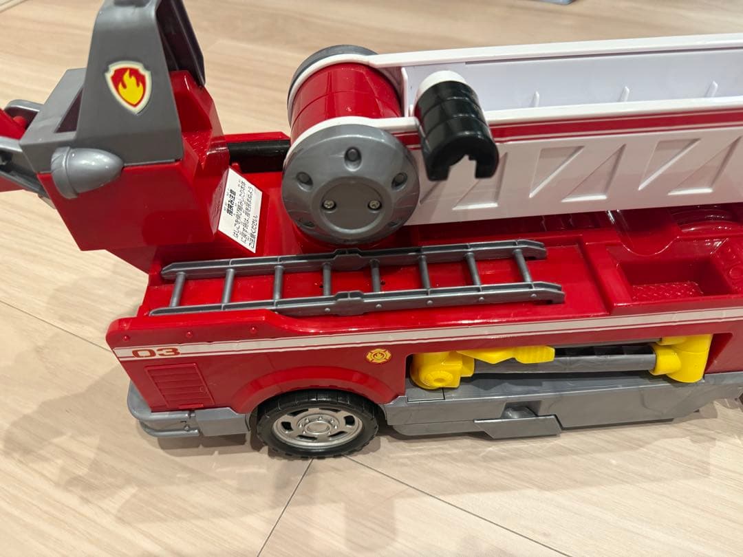 パウ・パトロール　マーシャル　アルティメット　DXレスキュービークル