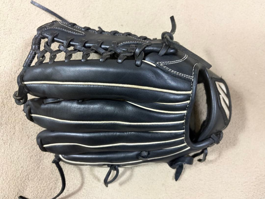 ミズノ イチローモデル 白ラベル 外野用 旧ラベル 状態良好