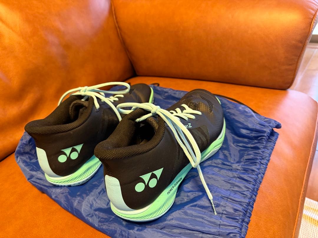 ヨネックス バドミントンシューズ ブラック/ミント　コンフォートZワイド