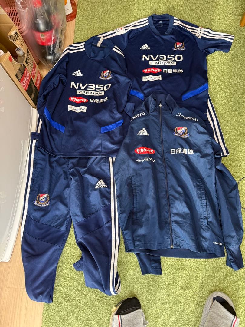 横浜マリノストレーニングウェア 上下セット NV350