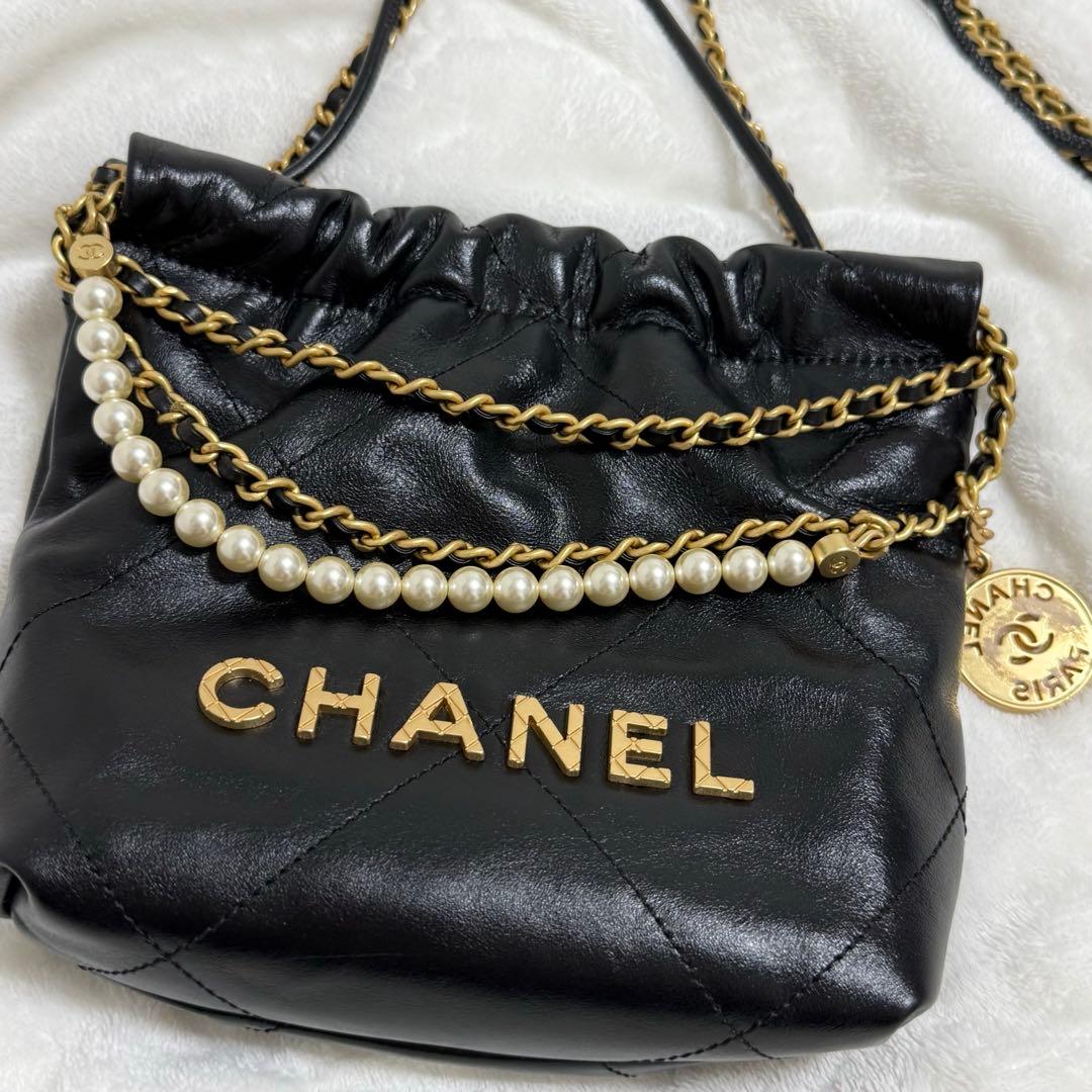 ブラック ミニバッグ　ノベルティ　ショルダーバッグ　CHANEL好きな方おすすめ