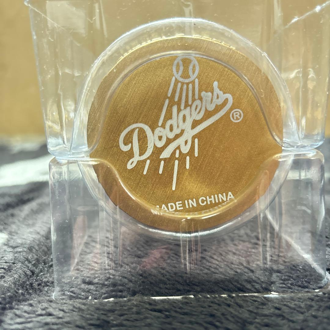 大谷翔平とデコピンのボブルヘッドゴールド 値下げしました。