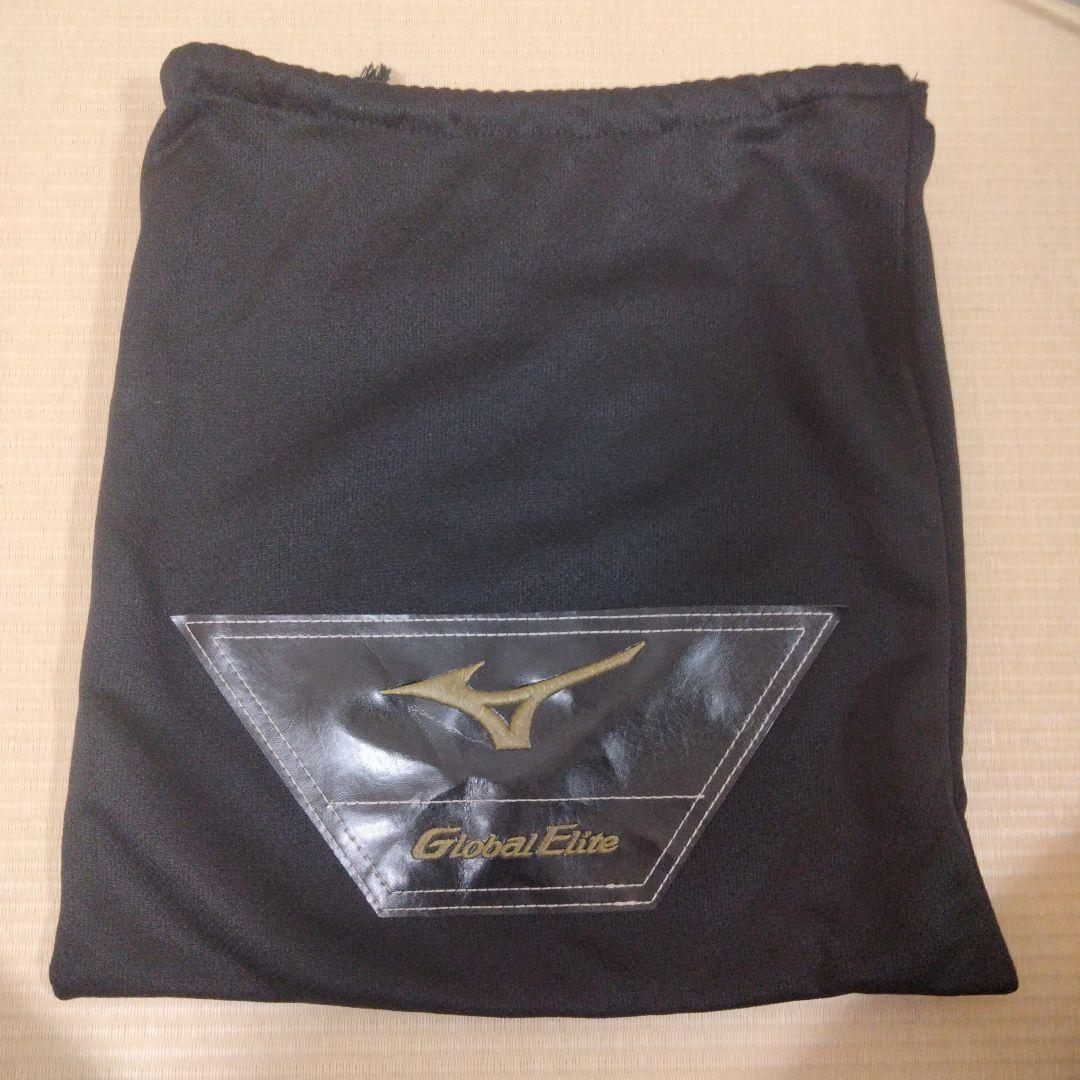 Mizuno Global Elite 軟式グローブ 黒　左　外野　ケース付き