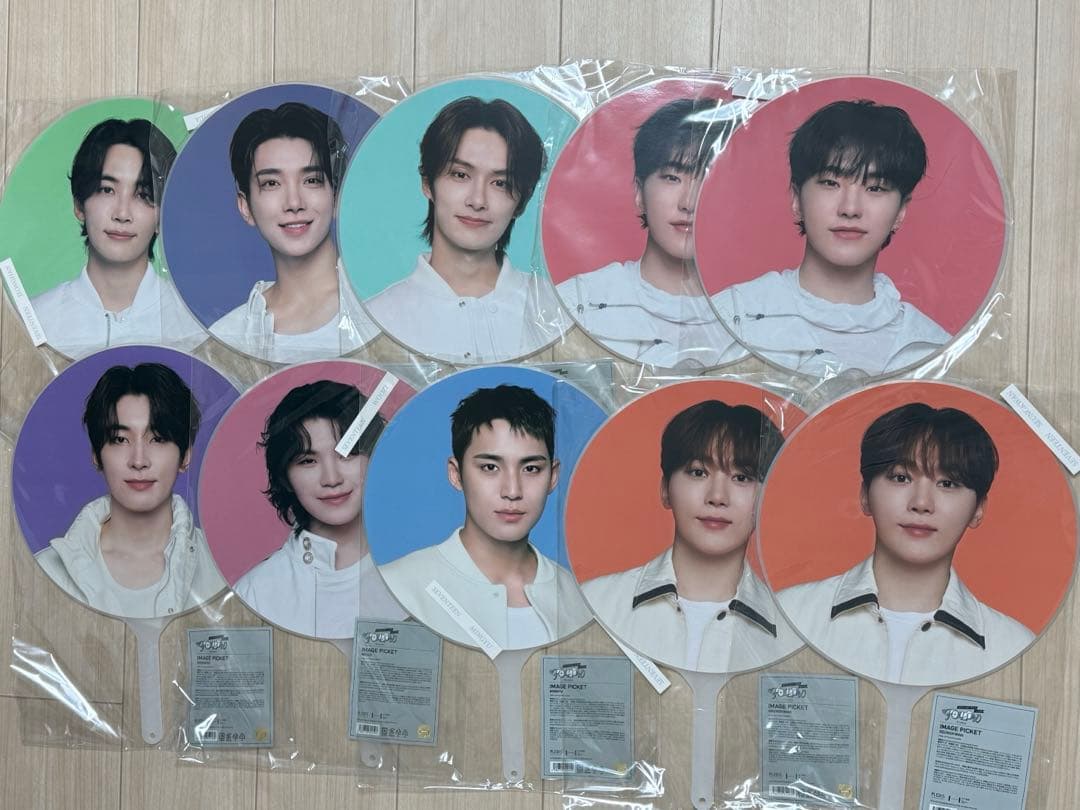 SEVENTEEN FOLLOW AGAIN うちわ