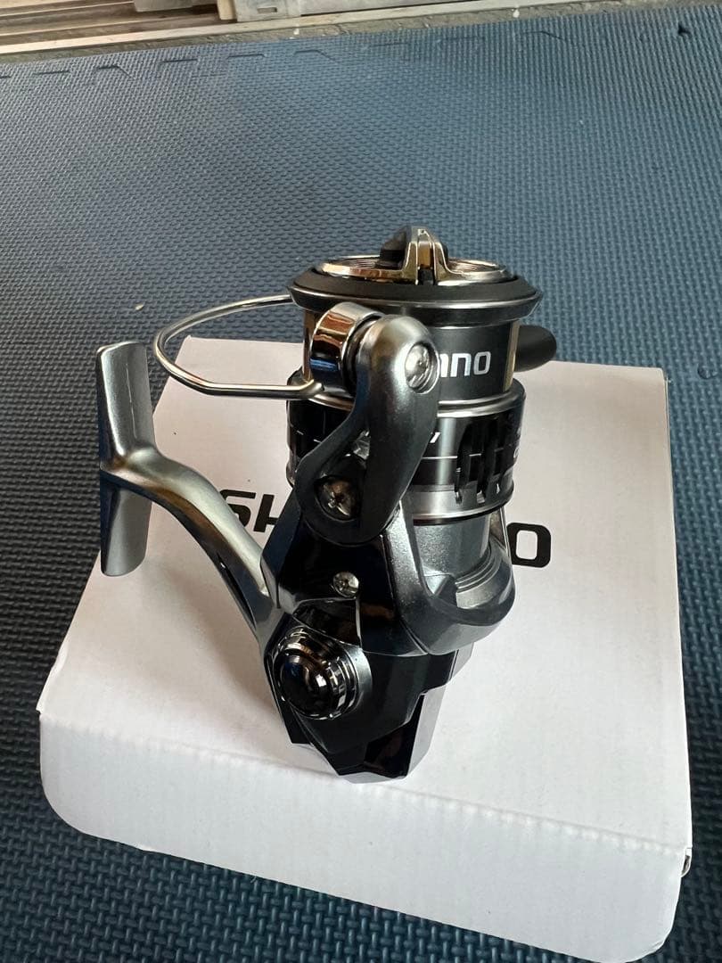 SHIMANO NASCI C2000S スピニングリール