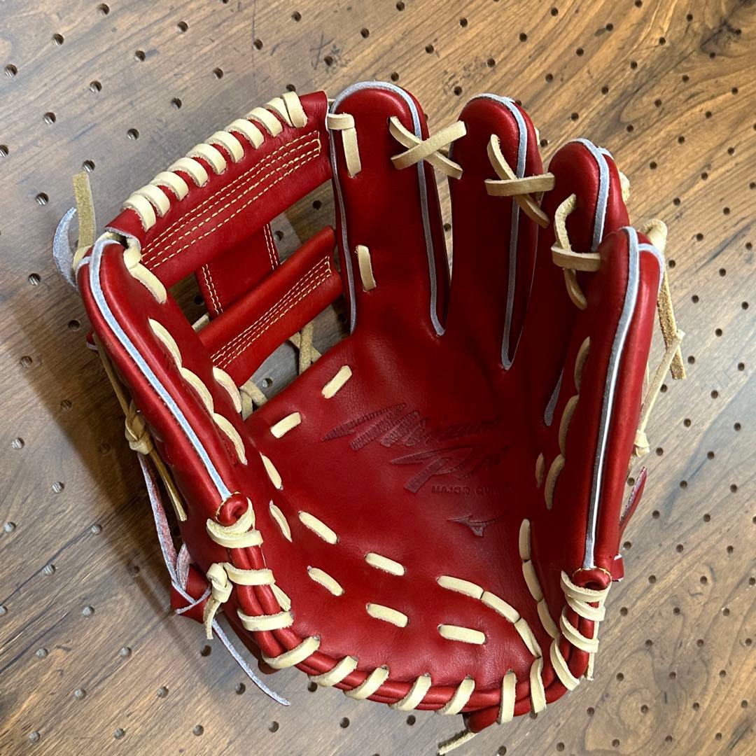 ミズノプロ 硬式グラブ内野手用　サイズ9 MizunoPro Classic