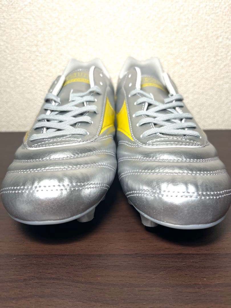 ★新品★ 海外限定 モレリア2クラブ 25.5cm