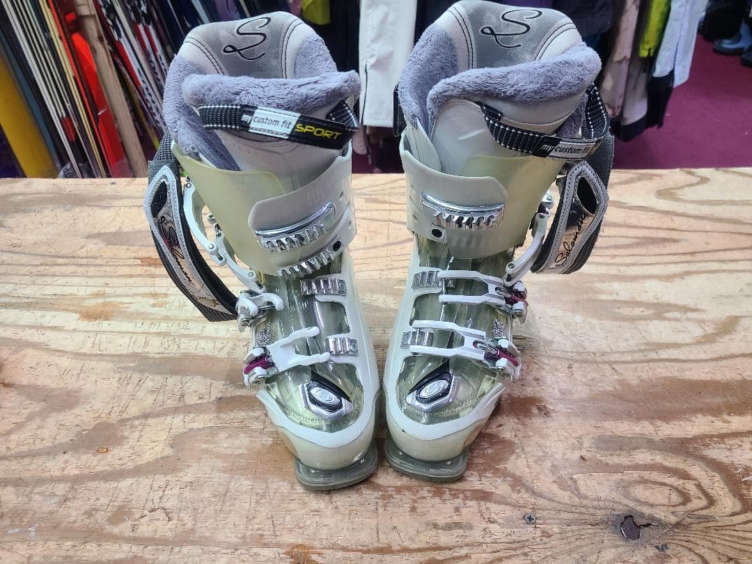 スキー 25-25.5cm SALOMON Idol 85 cs