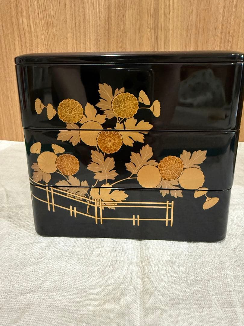 平安堂　山田平安堂　己ん典　菊　蒔絵　重箱