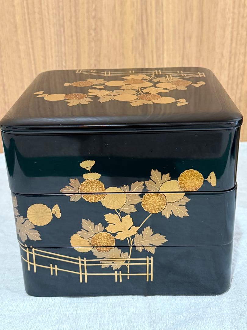 平安堂　山田平安堂　己ん典　菊　蒔絵　重箱