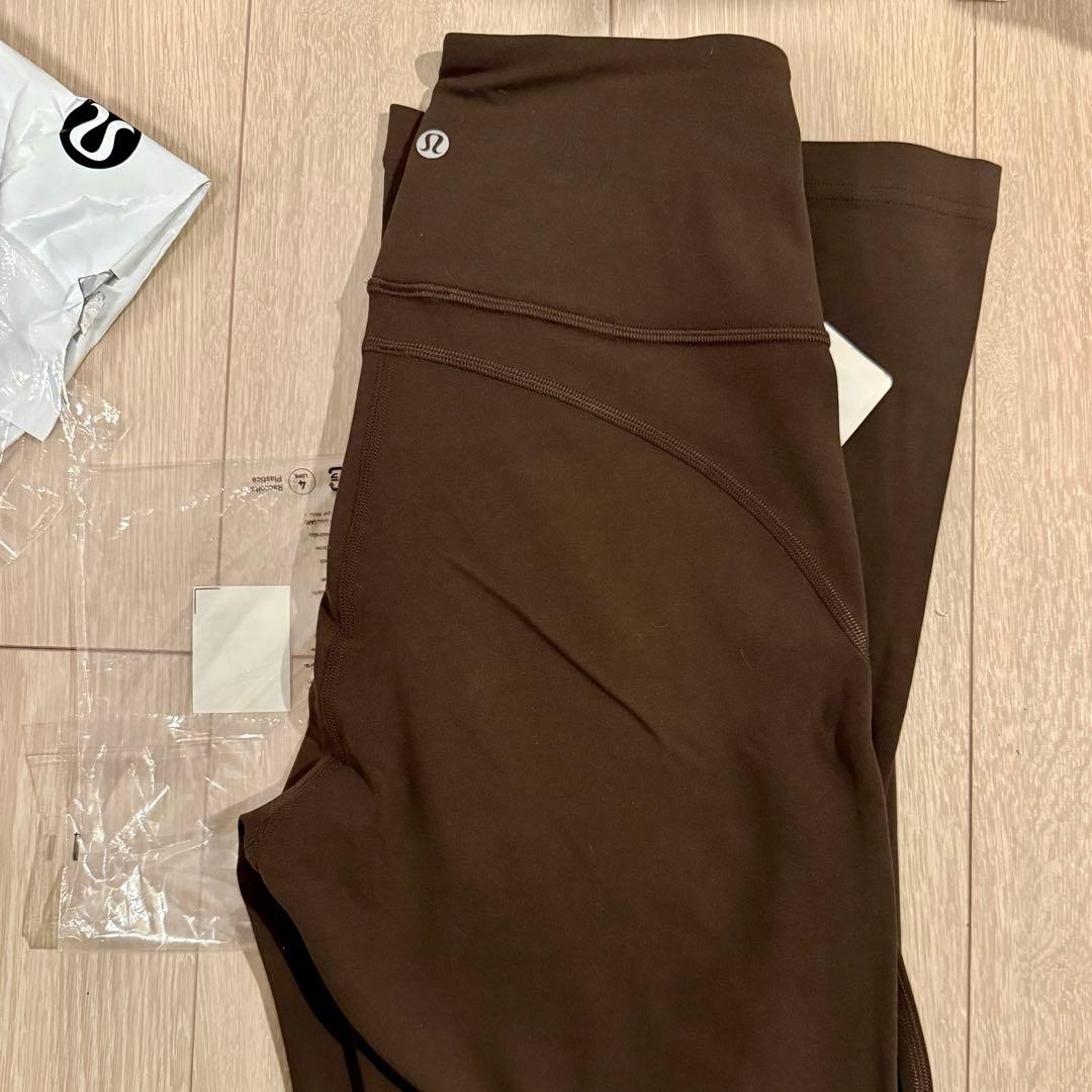 lululemon Groove Nulu スーパーハイライズ フレアパンツ