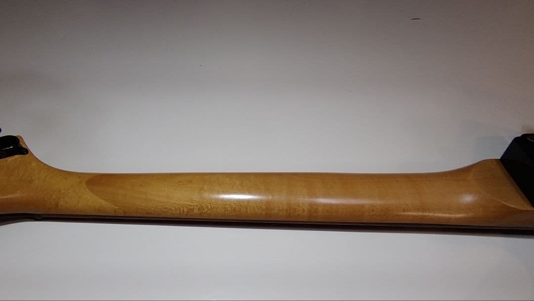 JACKSON/CHARVEL アンプ内蔵ギター