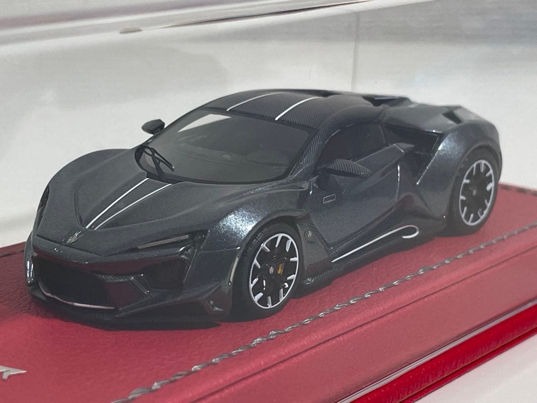 Buonarte 1/43 フェニア Fenyrスーパースポーツ